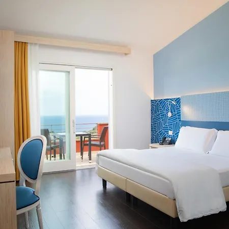 Hotel Bajaloglia 4*