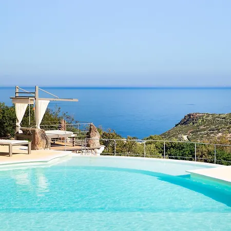 מלון Bajaloglia קאסטלסארדו